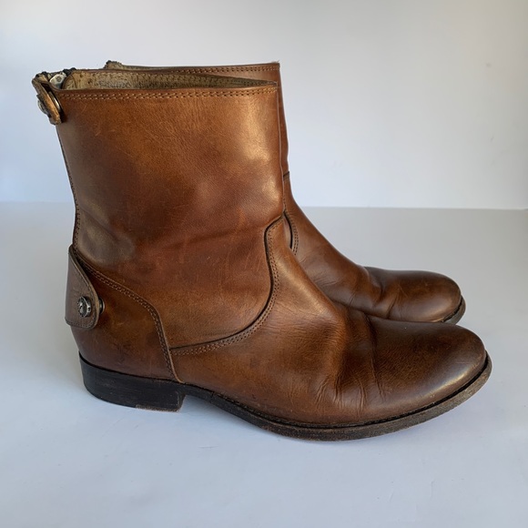 frye melissa button back zip short